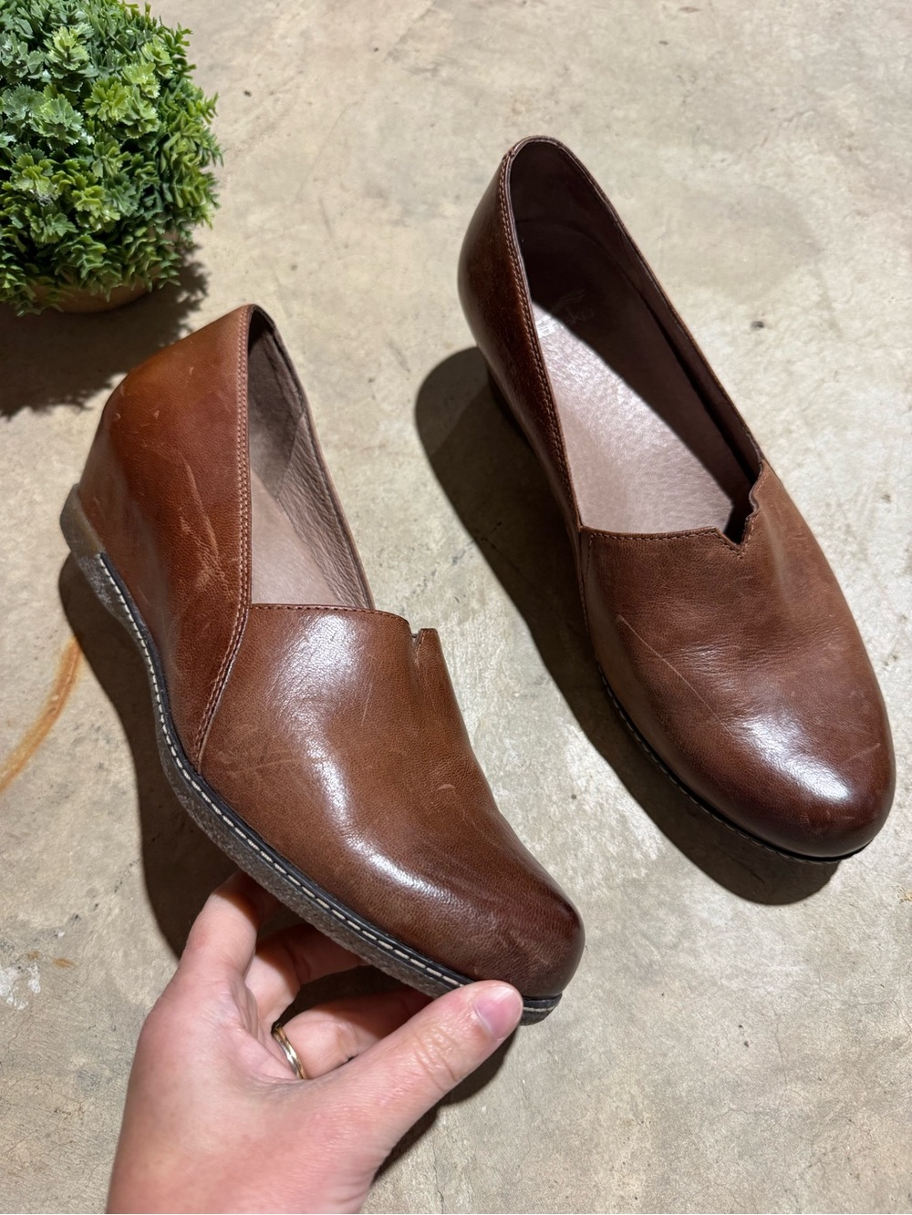 Dansko Brown Leather Liliana Shoes Women Size 41 US 11 Wedge Slip On Fall